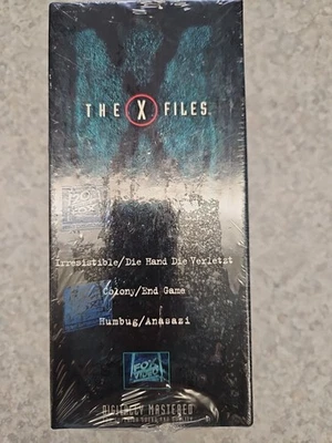 The X Files VHS Box Set Irresistible/ Die Hand, Colony/ End Game, Humbug Fox - Image 1 of 4