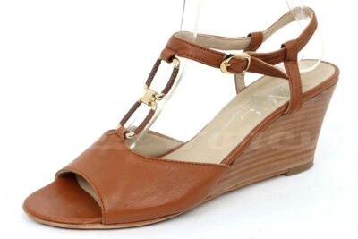 Босоножки женские AGL 214607 коричневые кожаные высокие на танкетке с пряжкой размер 36,5 - Изображение 1 из 4