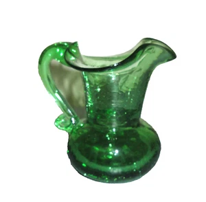 Vintage Milchkännchen kleiner Krug Crackle Glas grün MCM 3 & 5/8" hoch Rüschengriff - Bild 1 von 7