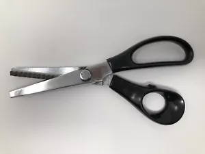 Pinking Shears Stainless Steel Crafting Cutting Scissors with Zig Zag Pattern - Picture 1 of 4
