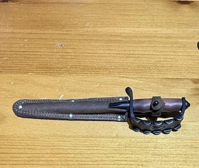 Dam Toys 1/6 Scale ES Gangsters Kingdom Archie Bayonet And Sheath Action Figure - Image 1 of 2