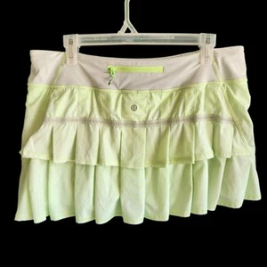 Lululemon Run Pace Setter Tennis Skort Pastel Green Gray Polka Dots Size 10 - Picture 1 of 16