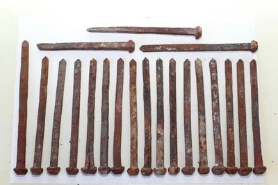 Lot de 20 Clous ancien en fer forgé époque XIXème - Photo 1/4