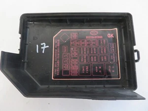 HYUNDAI TIBURON COUPE ENGINE BAY FUSE BOX COVER 91210-2C300 1996-2001 MIX1411-17 - Picture 1 of 7