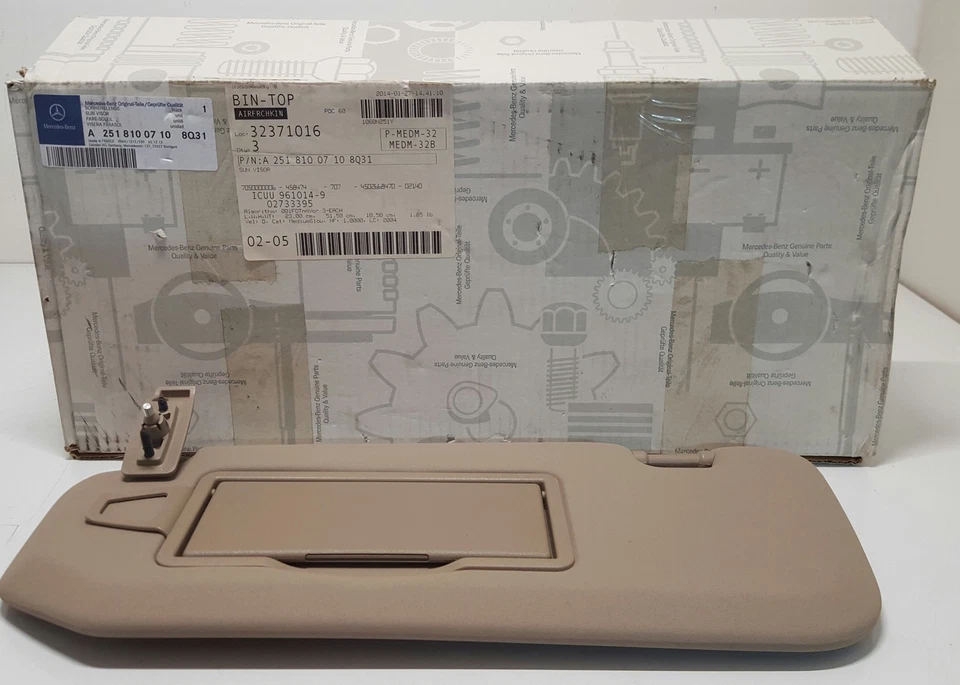 Nuevo parasol OEM compatible con Mercedes-Benz R280 R300 R320 R350 2005-2012 2518100710 Foto 1 de 4