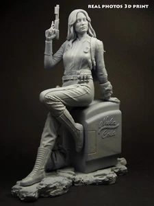 FIGURA DE RESINA. ESCALA 1/8. LUCY MACLEAN. 3D. FALLOUT. - Imagen 1 de 10