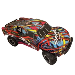 Traxxas Slash? with traxxas KA2246 R00 Body - NO REMOTE - Picture 1 of 23