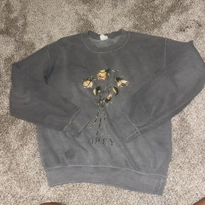 Vintage Obey Worldwide Women’s Crew Neck Grey Flowers Vintage Size S Streetwear - Image 1 of 4