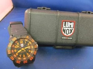ORANGE LUMINOX 24 HOUR DIVER WATCH SERIES 3050 1GBq H3 LX 200 METERS IN CASE BOX - Picture 1 of 4