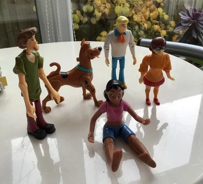 Scooby Doo Gang 5 figures 10-12cm tall - Image 1 of 2