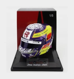 1:5 SPARK Bell Helmet F1 Casco Alfa Romeo C43 #24 2023 Guanyu Zhou 5HF090 Model - Picture 1 of 2