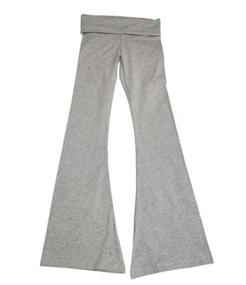 Pantalones de yoga Victorias Secret ROSA para mujer XS tiro medio plegables acampanados longitud completa Foto 1 de 4