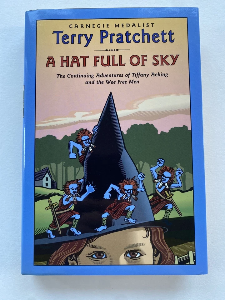 A Hat Full of Sky - Terry Pratchett - HC BCE - 2004 - SIGNED - Discworld #32 - Image 1 of 4