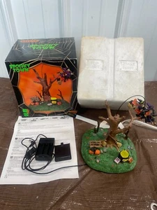 Lemax Spooky Town CARPOOLING 94953 Tree w/ Witches Riding Broom Spins Around - Picture 1 of 11