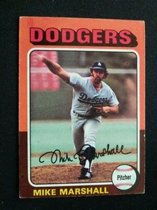 1975 Topps Baseball Card #  330 Mike G. Marshall - Los Angeles Dodgers