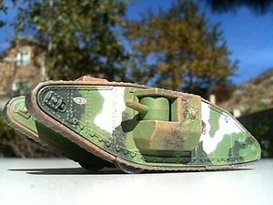 Corgi Mark IV Male Tank WW1 - Tank Corps Fighting Machines Die-cast 1/76 scale - Picture 1 of 12