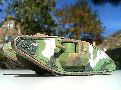 Corgi Mark IV Male Tank WW1 - Tank Corps Fighting Machines Die-cast 1/76 scale - Image 1 of 4