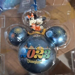 Disney Mickey Minnie Ears Icon Glass Ball Ornament - Disneyland - New in Box - Picture 1 of 1