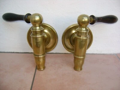 Ancienne paire de Robinets de baignoire du XVIIIème en état de fonction /3,840 k - Photo 1/4