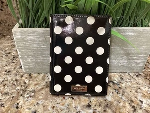Kate Spade New York Carlisle schwarz & weiß gepunktetes Reisepassetui NEU!! - Bild 1 von 4
