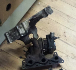 Smart Fortwo 450 Benziner Turbolader Turbo für 0,7 L. Riss im Krümmer - Bild 1 von 2