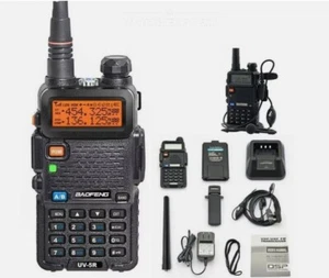 BAOFENG UV-5R DUAL RICETRASMITTENTE Band Radio 136-174-400-520 MHZ - Foto 1 di 13