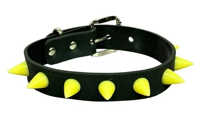 Collana Girocollo Spike Neon Giallo Luminoso al Buio Silicone Gomma Rave Goth - Immagine 1 di 3