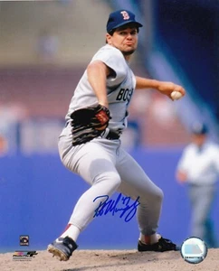 ROB MURPHY BOSTON RED SOX ACTION SIGNED 8x10 - Picture 1 of 1