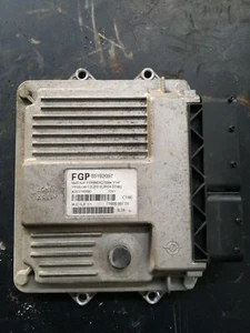 Mjd6jf.y1 CENTRALINA MOTORE LANCIA Ypsilon 1° Serie 1300 Diesel (2003) RI 146071 - Foto 1 di 1
