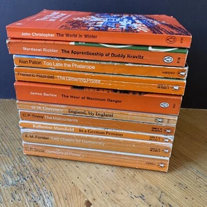 10 x Vintage Penguin Paperback Books - Lawrence, CP Snow, John Christopher - Lot - Picture 1 of 4