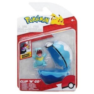 Jazwares Pokemon Clip n Carry Pokeball Totodile con Dive Ball 2" Battle Figure NUOVO - Foto 1 di 4