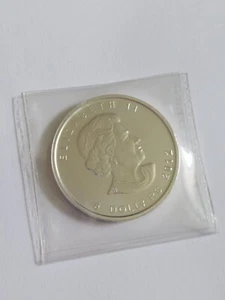 2012 Canada 1oz .999 Fine Silver Maple 5 Dollar Coin Round Elizabeth II - Picture 1 of 3
