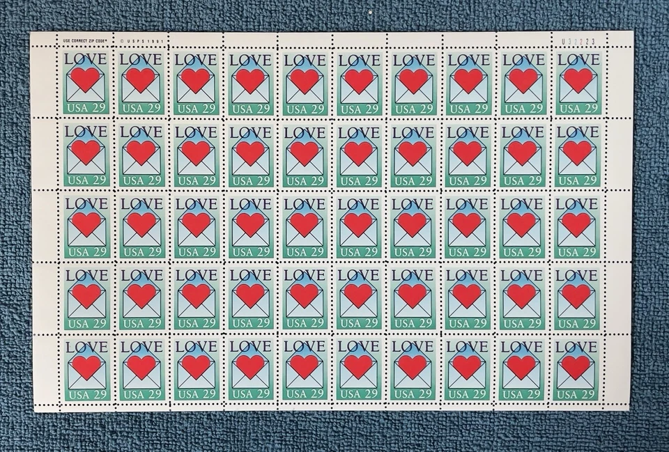 Scott #2618, 29c Love-Heart Envelope, Mint sheet/50, UR #U32223, MNH (R10-77m) - Image 1 of 1