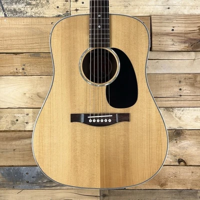 Guitarra acústica Eastman PCH2-D Dreadnought, mini pastilla K&K Pure, estuche rígido Foto 1 de 4