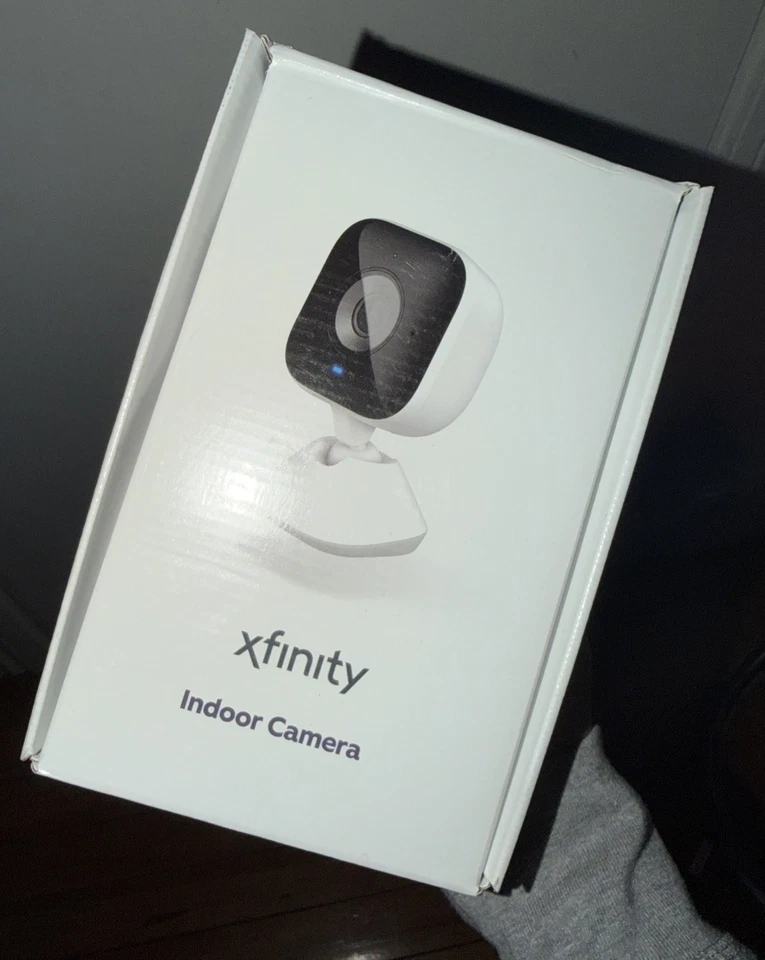 Cámara de seguridad interior Xfinity Xcam3 HD SCHC3AE0 (solo uso en interiores) Foto 1 de 4