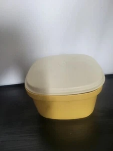 Vintage Tupperware 888-16 Harvest Gold Steam & Store Microwave Cooker 3 Pc Set - Picture 1 of 11