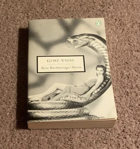 SIGNED Myra Breckinridge / Myron by Gore Vidal Autograph Penguin Paperback RARE - Picture 1 of 7