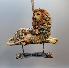 2005 Jim Shore Heartwood Creek Lion and Lamb Hanging Ornament • Peace and Love
