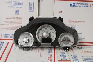 2009 HONDA PILOT SPEEDOMETER INSTRUMENT CLUSTER OEM - Picture 1 of 9