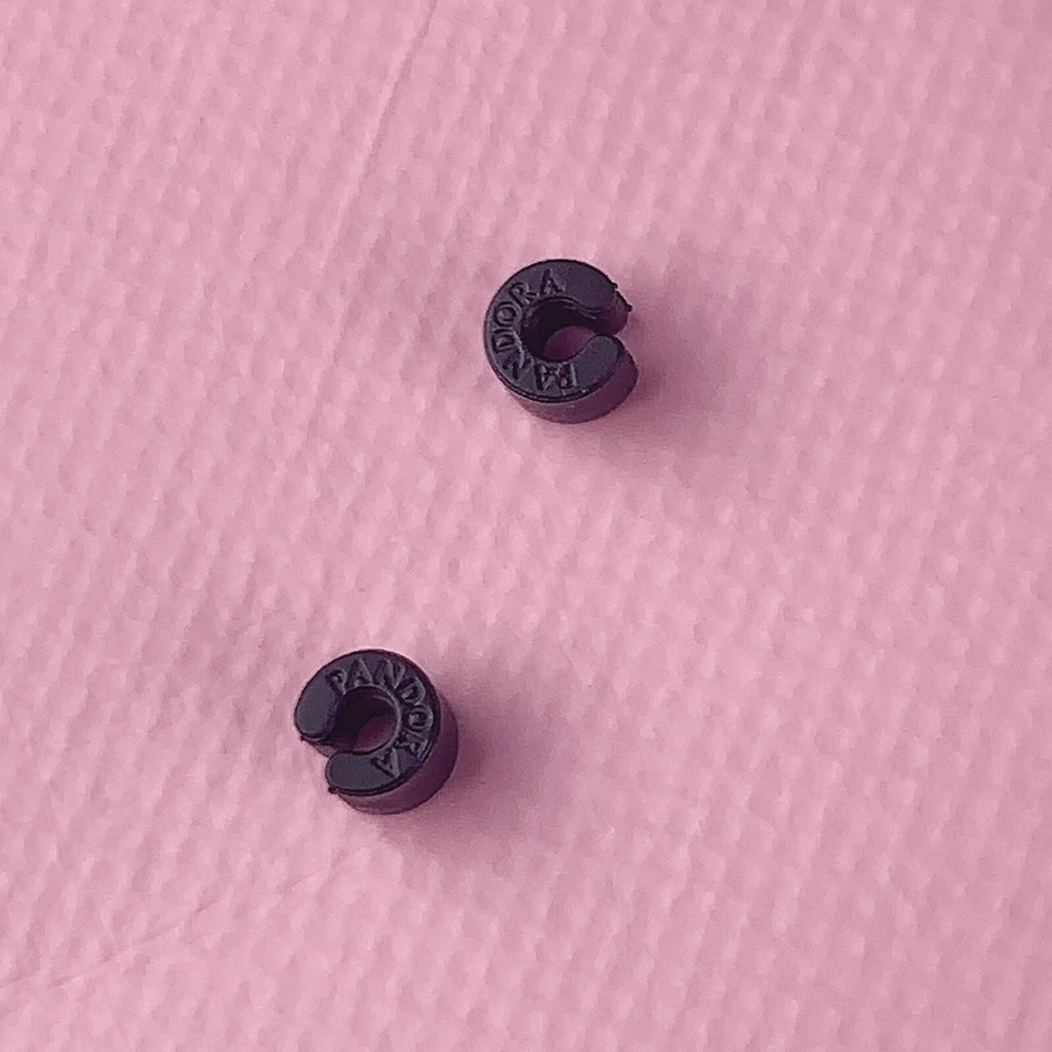 2 piezas Pandora Silicona Goma Clip Tapones Bloqueo 100% Auténtico y Nuevo De Tienda EE. UU. Foto 1 de 4