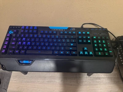 Teclado mecánico para juegos Logitech G910 AS-IS - Para reparación o repuestos RGB funciona Foto 1 de 4
