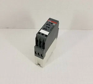 ABB CM-MPS.41 Multifunctional Three-phase Monitoring Relay 1SVR630884R3300 - Picture 1 of 7