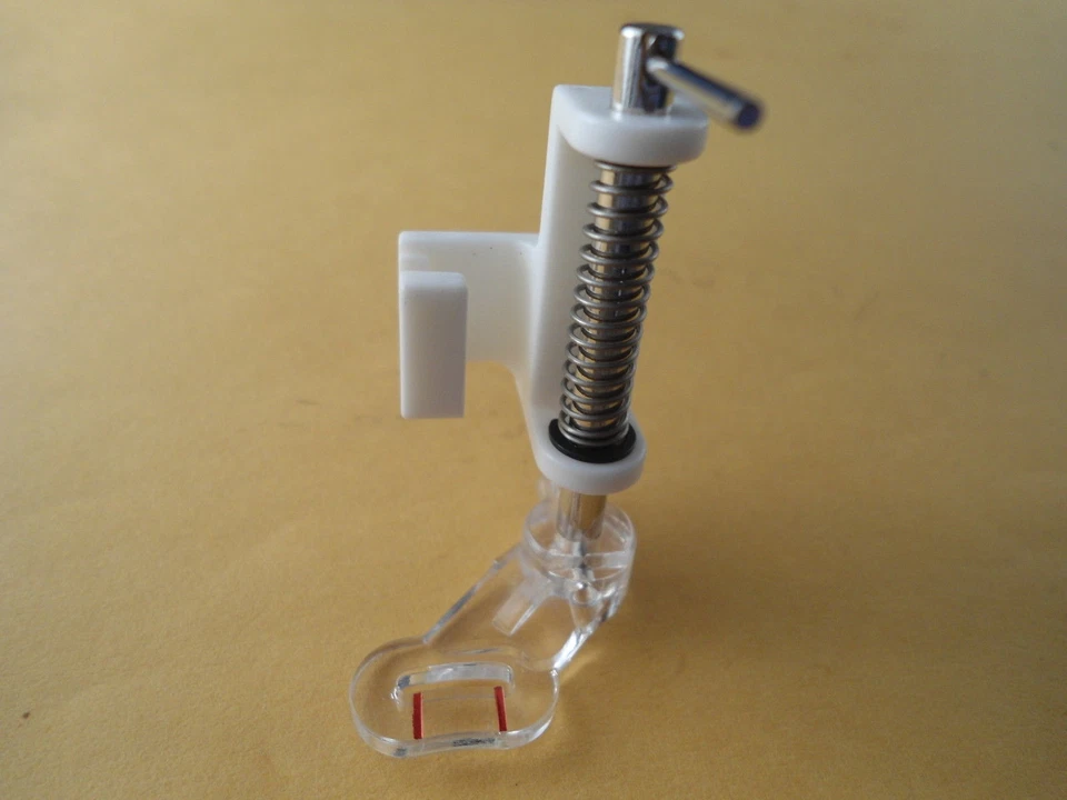 Brother Darning / Bordado / Acolchado / Pie de movimiento libre SA129 # 4021 Foto 1 de 1