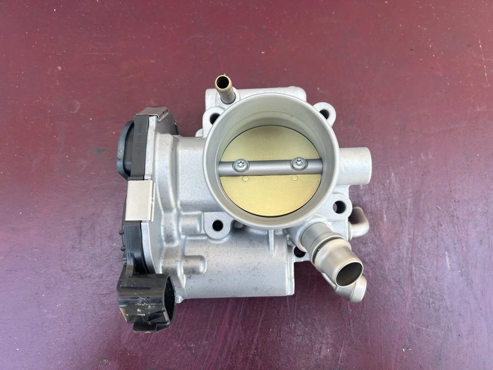 Cuerpo de acelerador OEM para Chevrolet Aveo Aveo5 L4 2009-2011 1,6 L 0280750562 Foto 1 de 4