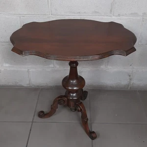 Antique Victorian Style Wooden Tea Table Shaped Top Exhibition 20th Century - Picture 1 of 12