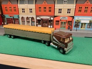Ertl Camion Articolato International Scala 1:64 - Foto 1 di 9