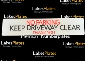 NO PARKING KEEP DRIVEWAY CLEAR Sign (on a reflective number plate) Yellow - Picture 1 of 1
