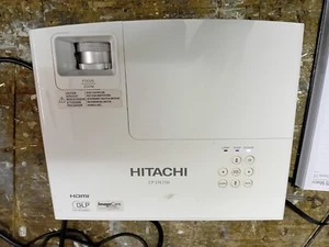 Hitachi CP-DX250 multimedia LCD projector faulty - Afbeelding 1 van 8