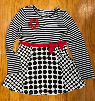 Flapdoodles: White & Black 带条纹和圆点女孩连衣裙,尺寸 6 岁,染色 — 第 1/3 张图片