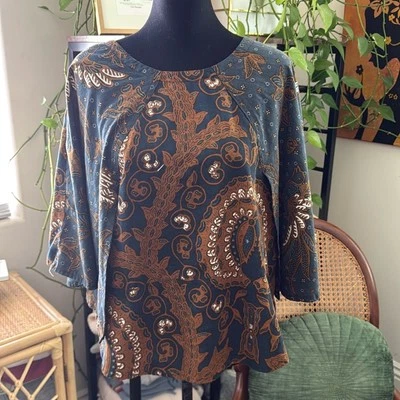 Blusa Daishiki Vintage Feita à Mão Marrom e Azul Marinho Paisley Asa de Morcego - Imagem 1 de 3
